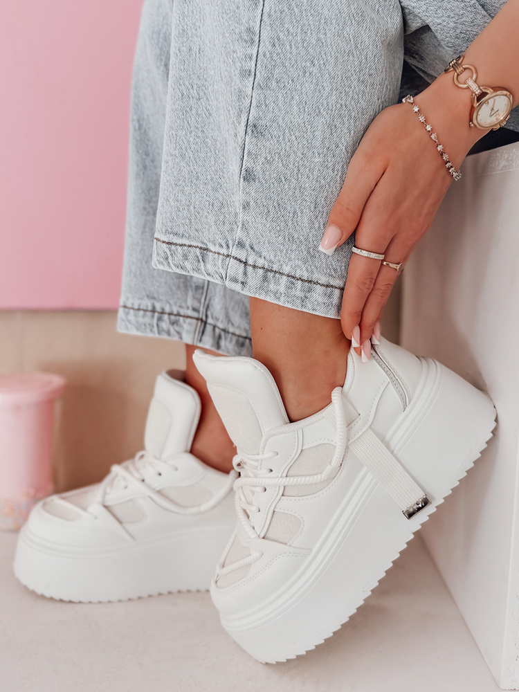 Teniși albi de damă pe platforma UPSOLE