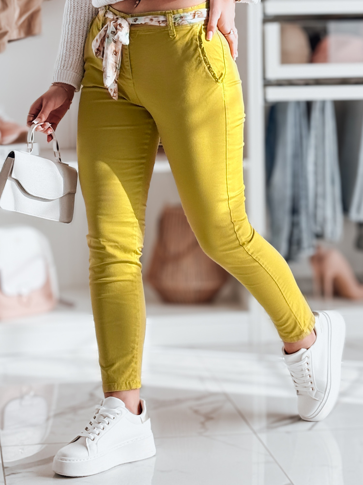 Spodnie damskie materiałowe chinosy z paskiem ROSSALI musztardowe Dstreet