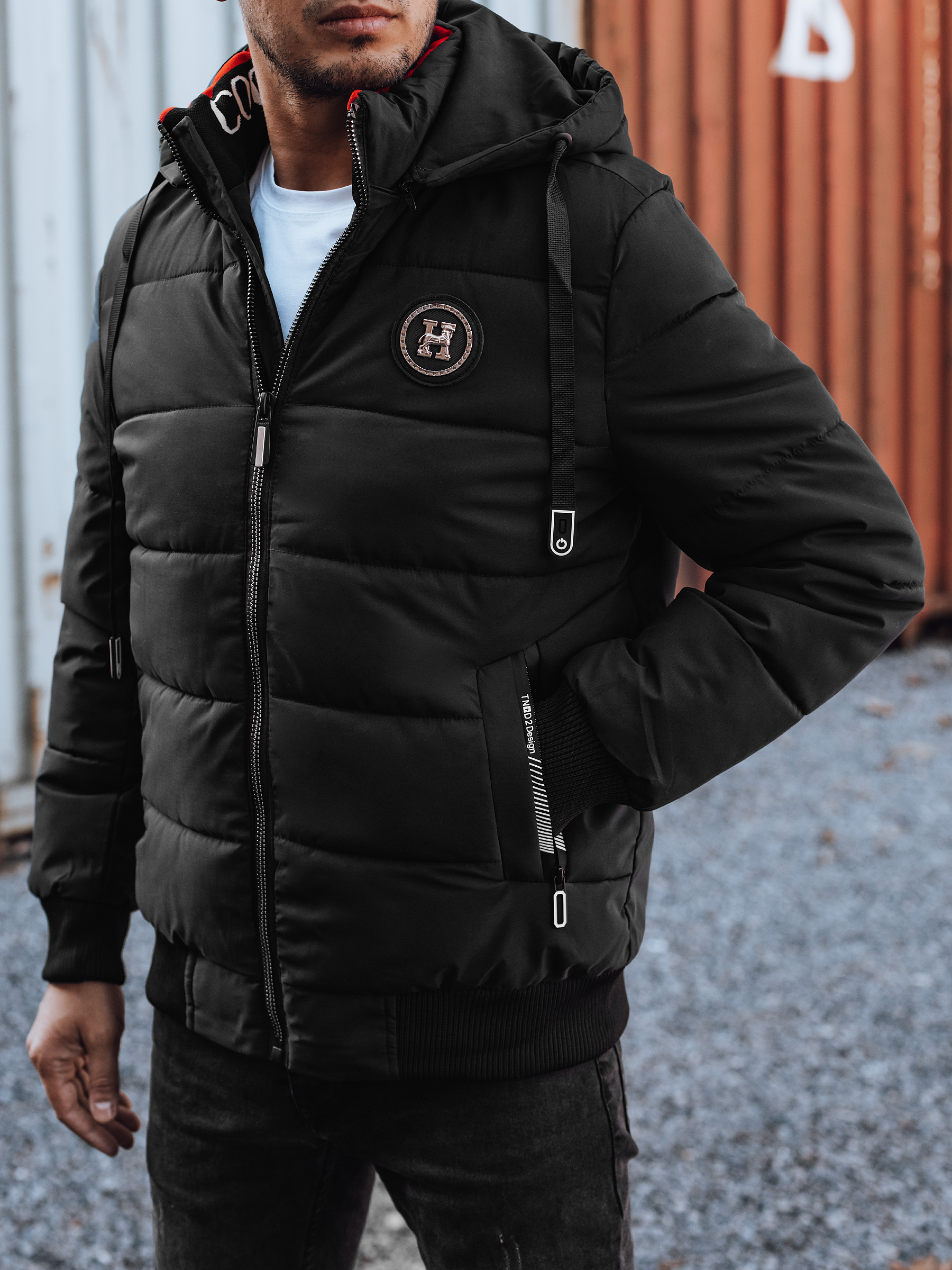 Kurtka męska zimowa pikowana z kapturem czarna Dstreet