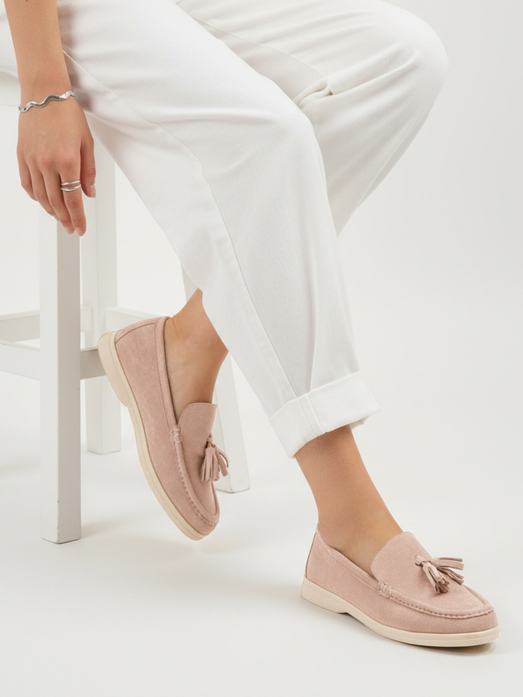 Dámske mokasíny s ozdobnými strapcami