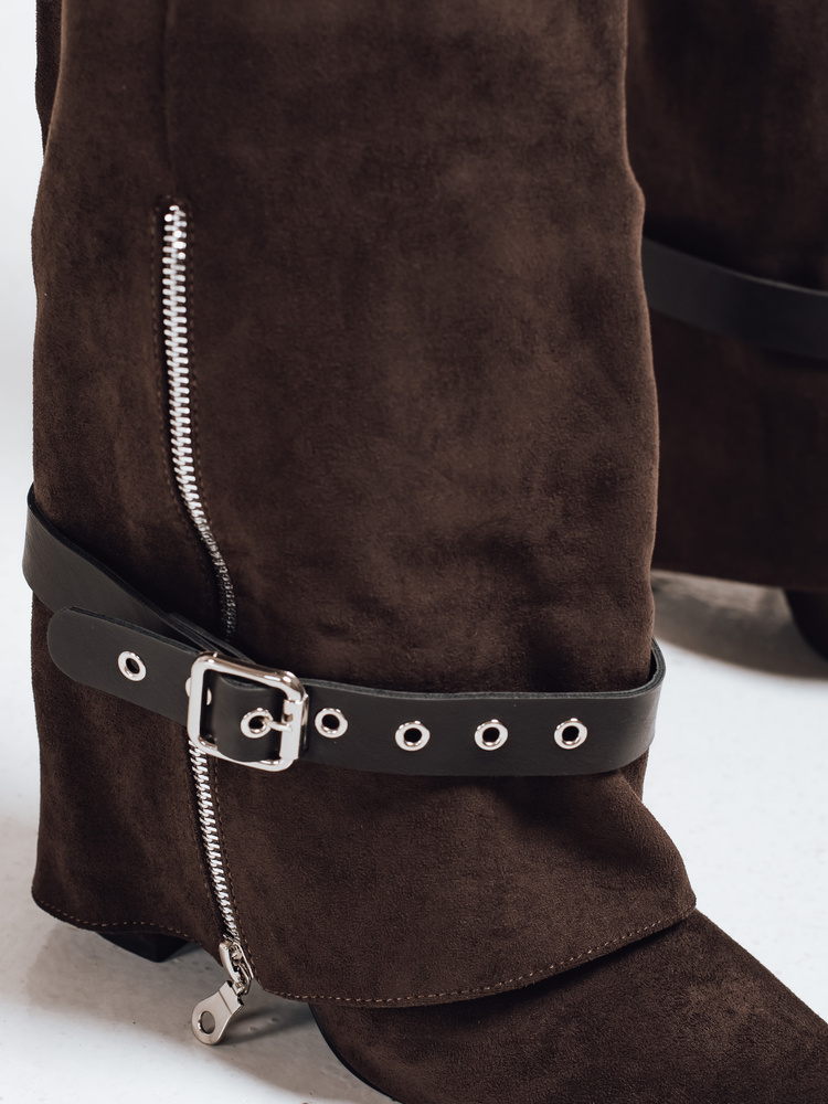 Kozaki damskie zamszowe na słupku brązowe Dstreet