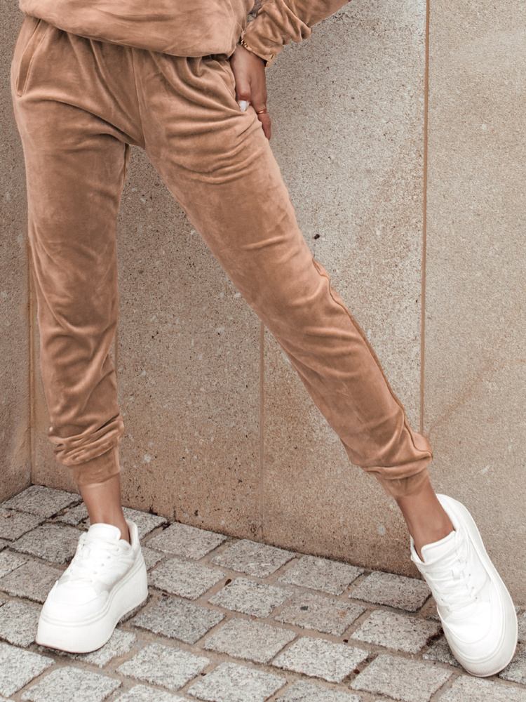 Дамски велурени анцузи