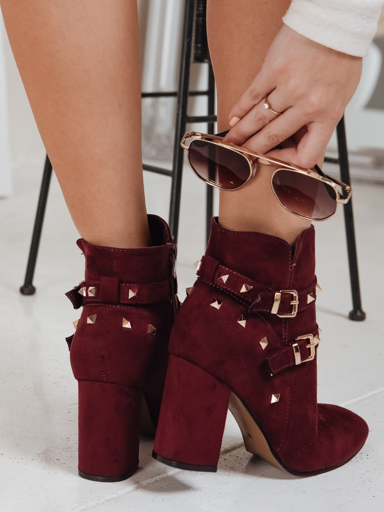 Ghete vișine cu toc