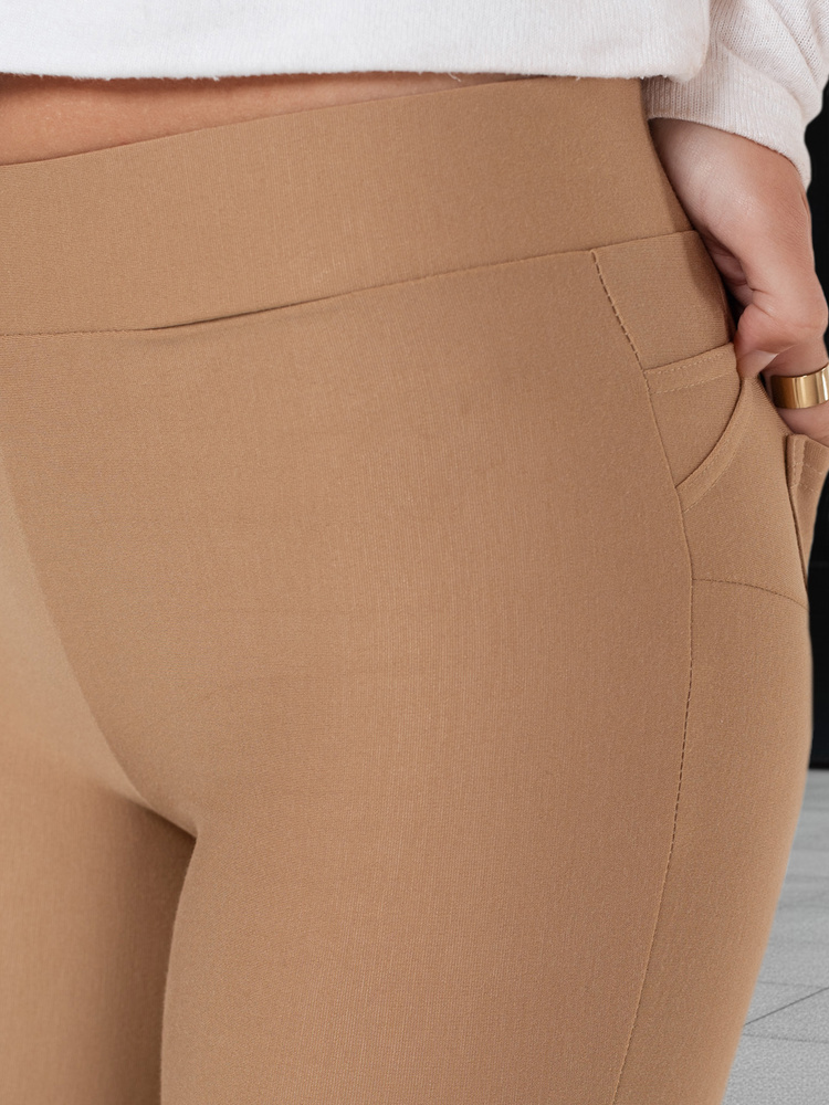 Dámske push-up legíny v camel farbe
