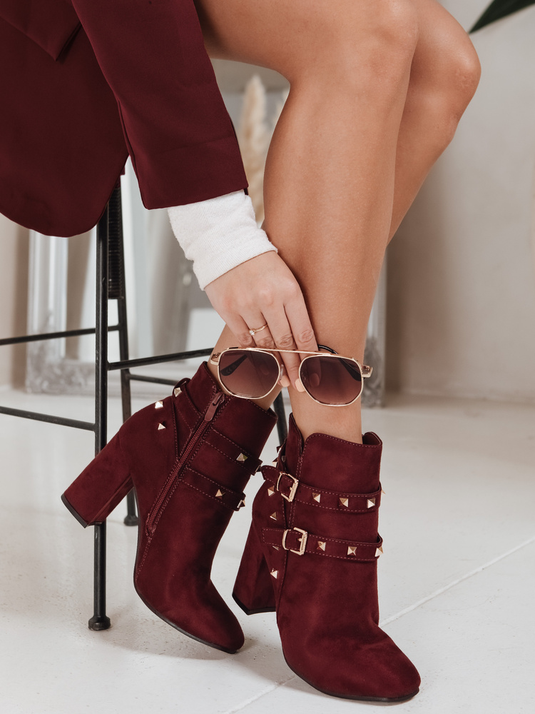 Ghete vișine cu toc