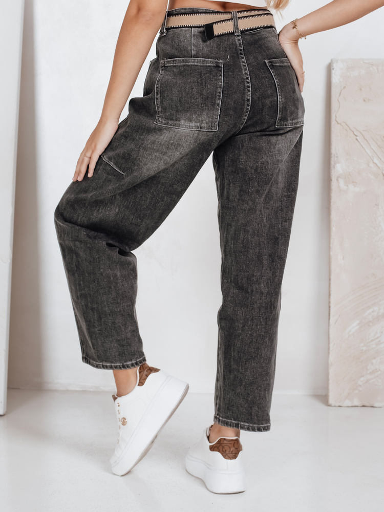 Blugi negri cu croi larg pentru femei