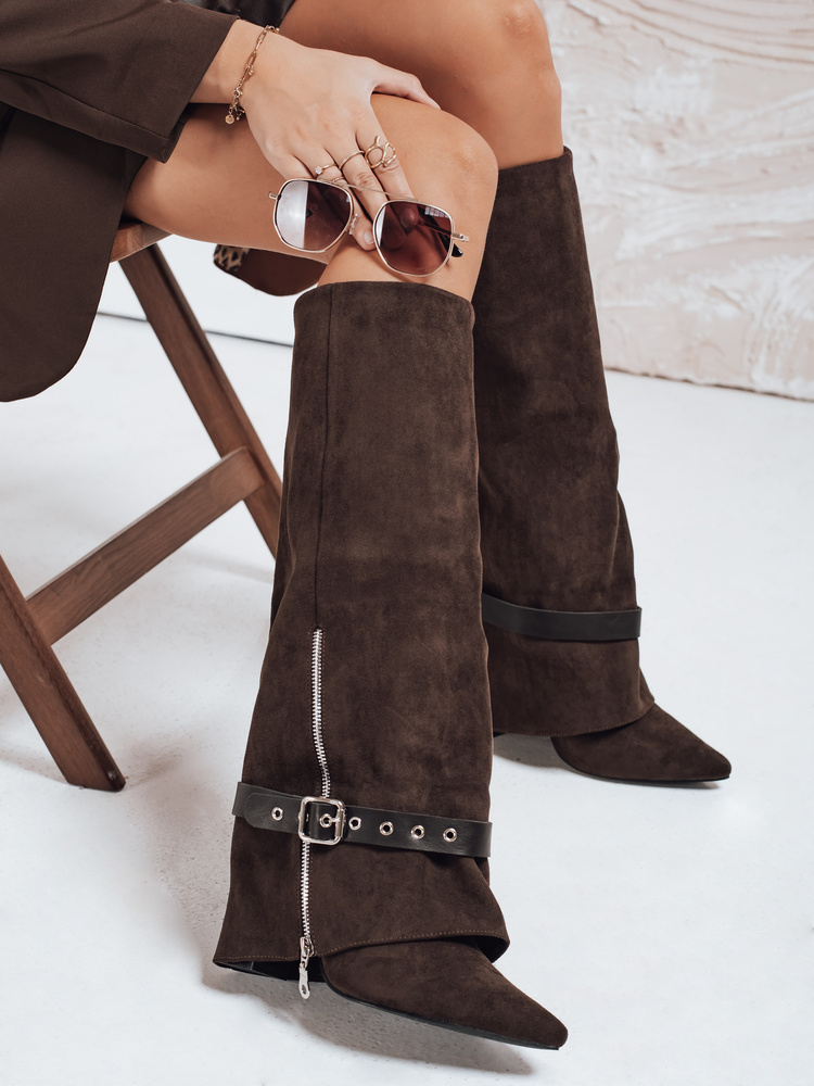 Kozaki damskie zamszowe na słupku brązowe Dstreet