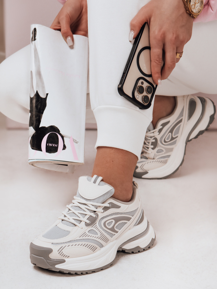 Teniși de damă pe platforma AIRBOOST