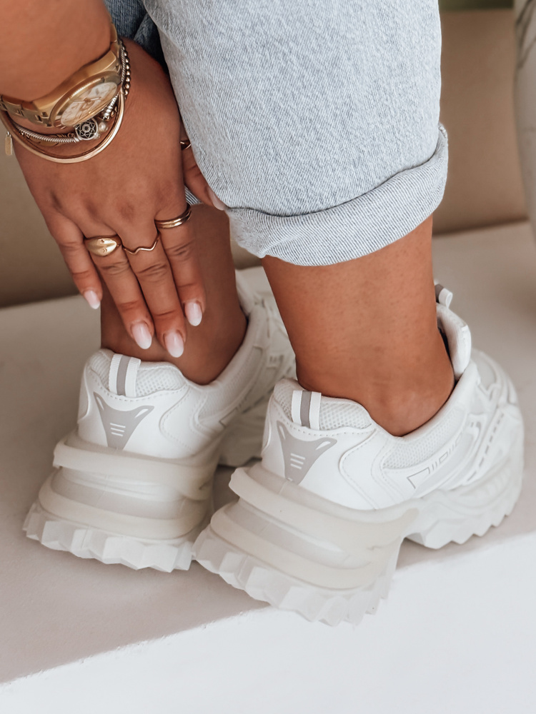 Teniși albi de damă cu talpă joasă