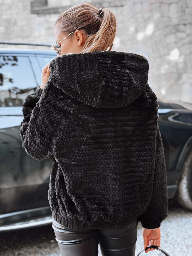 Jachetă neagră matlasată pentru femei cu glugă