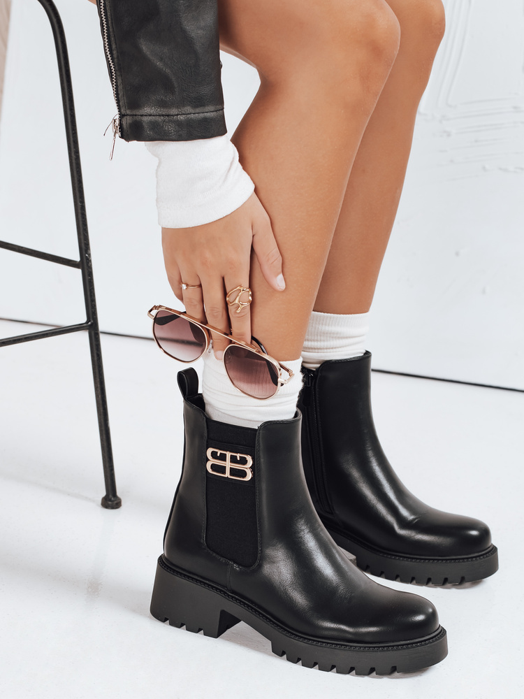 Ghete negre pentru femei Dstreet