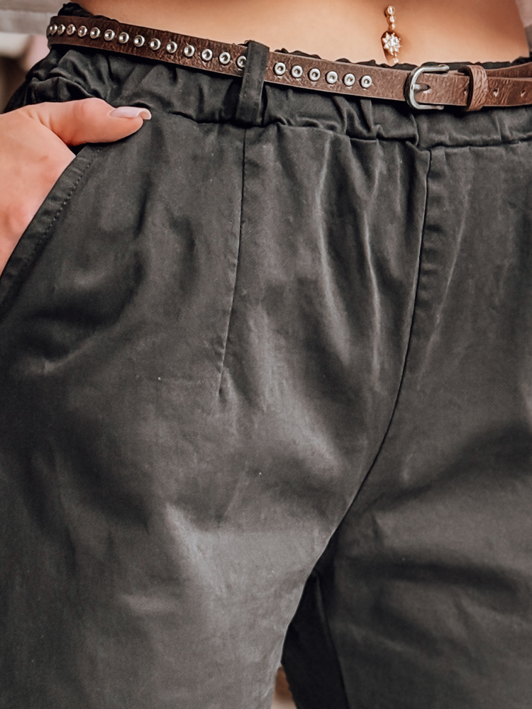 Pantaloni chino negri pentru femei cu curea