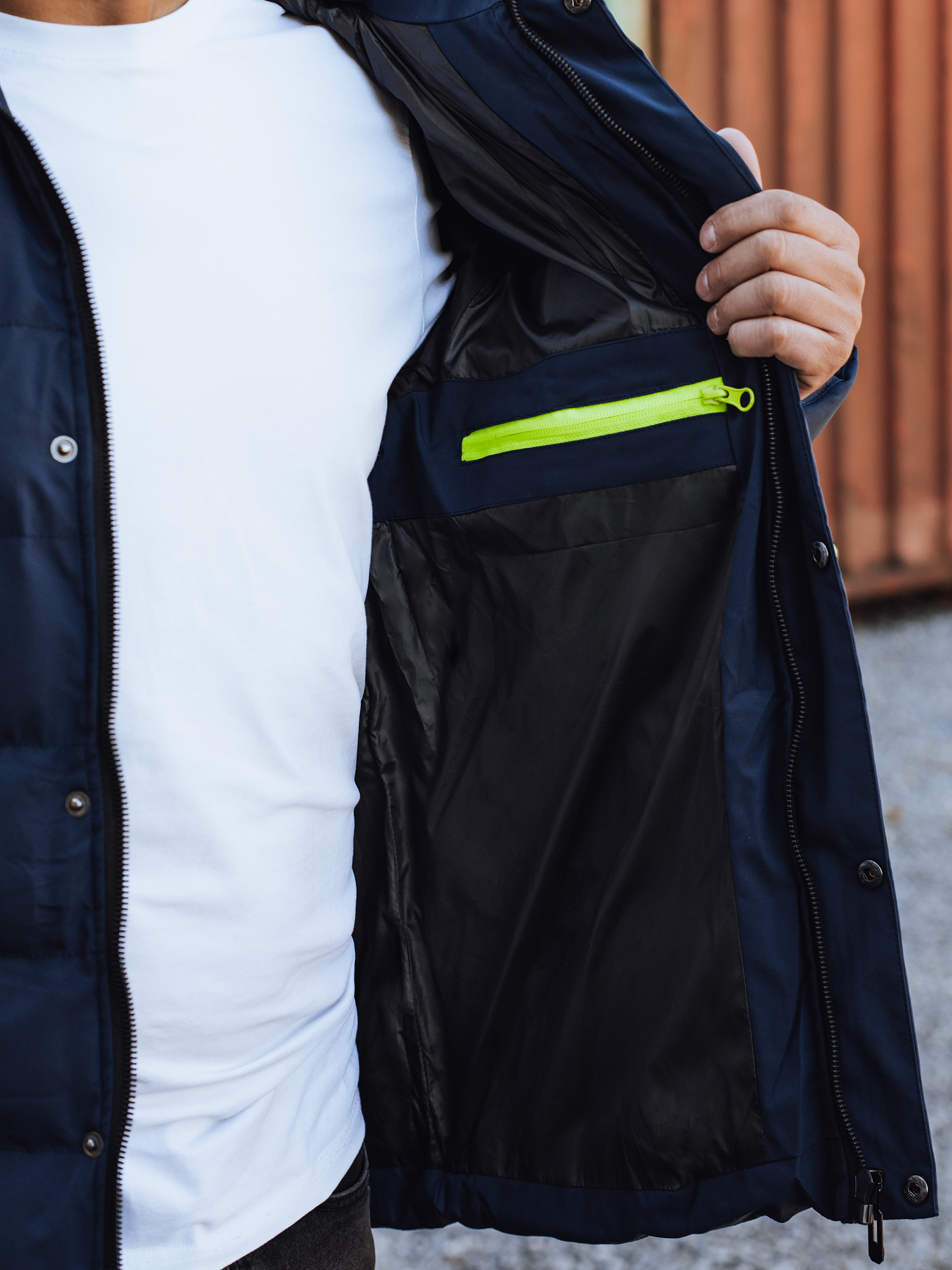 Kurtka męska zimowa pikowana z kapturem granatowa Dstreet