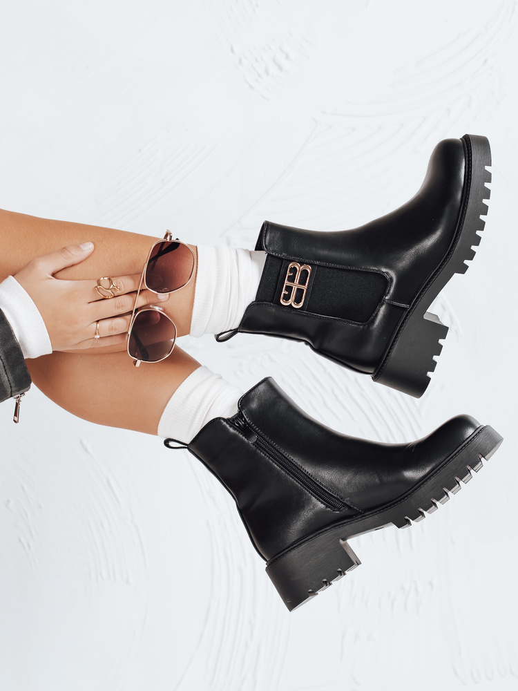 Ghete negre pentru femei Dstreet