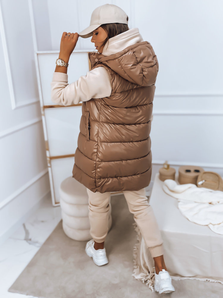 Vesta dama, DStreet Aras