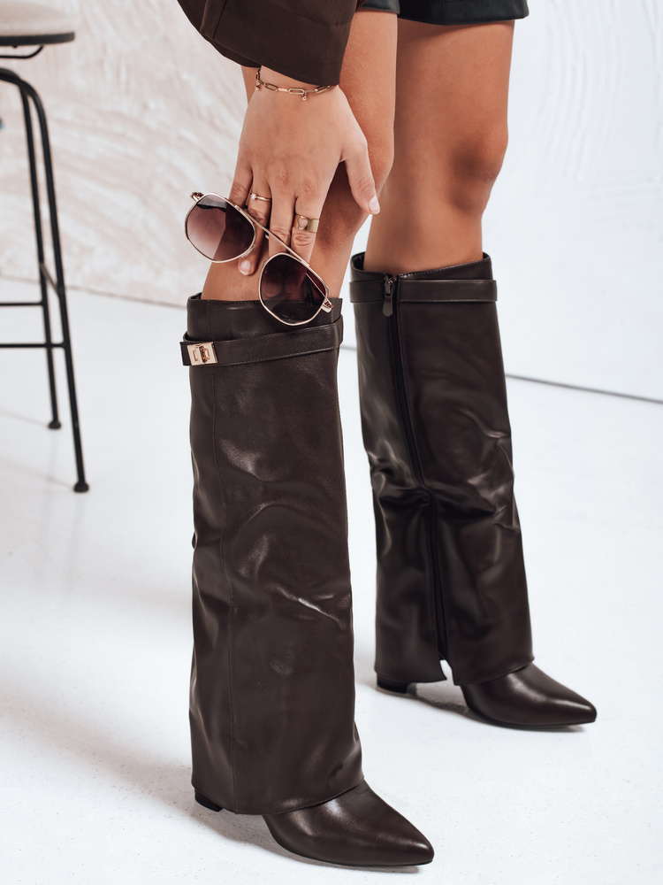 Kozaki damskie na obcasie brązowe Dstreet