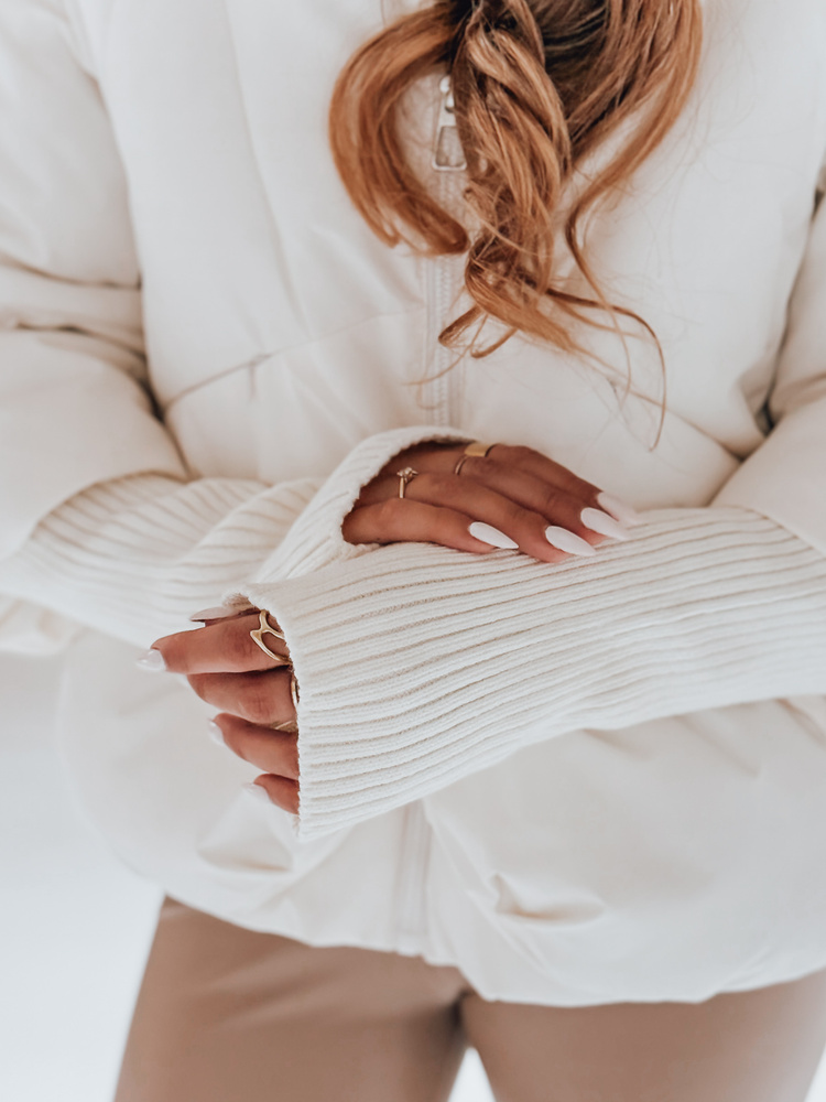 Geacă de iarnă pentru femei cu glugă