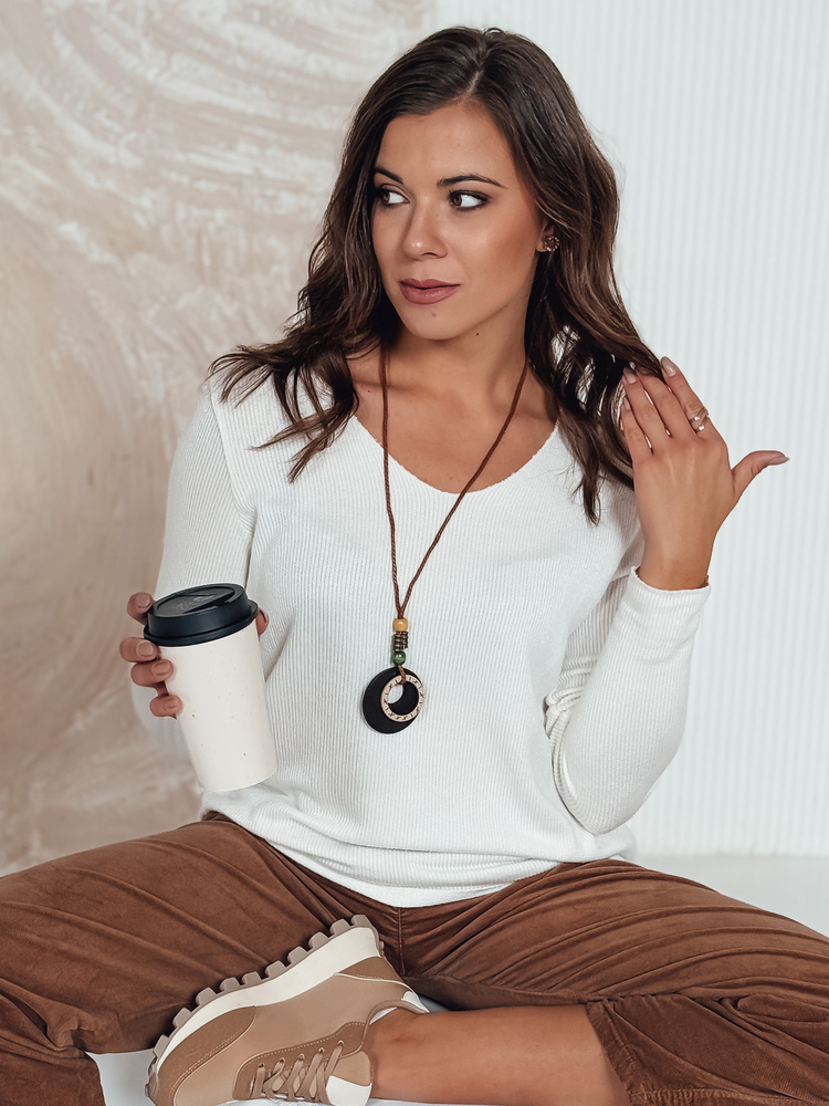 Sweter damski oversize STYLORE z wisiorkiem ecru Dstreet