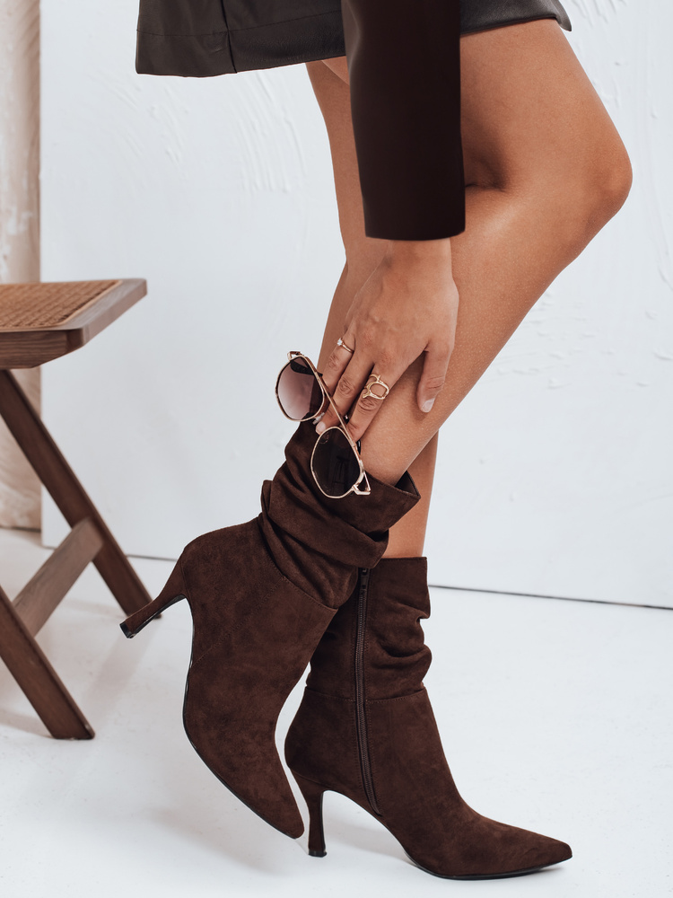 Cizme cu toc din piele întoarsă maro