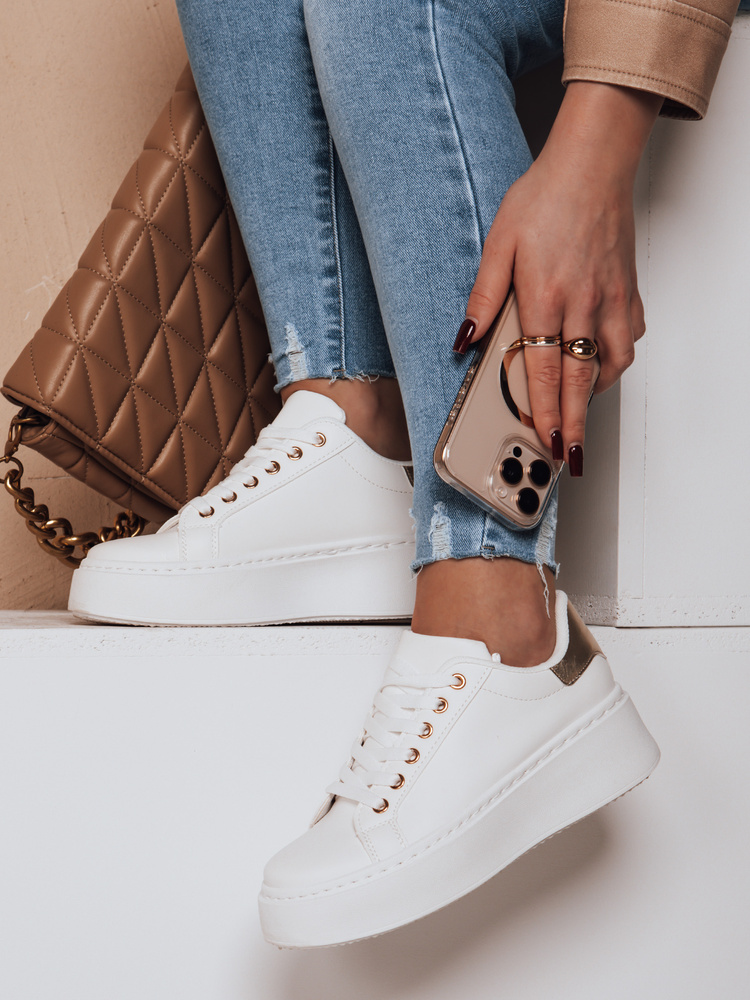 Teniși de damă pe platforma VISOLA