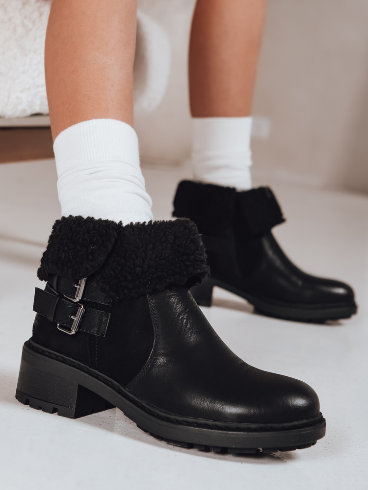 Čierne členkové topánky s kožušinou