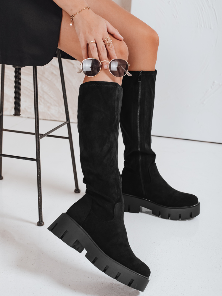Kozaki damskie zamszowe na platformie czarne Dstreet