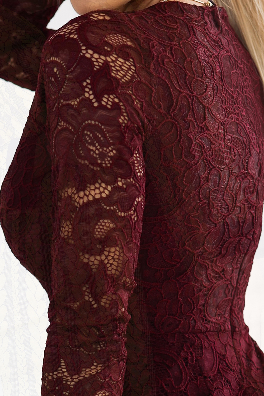 170-14 Lace dress with long sleeves and neckline - DARK BORDO