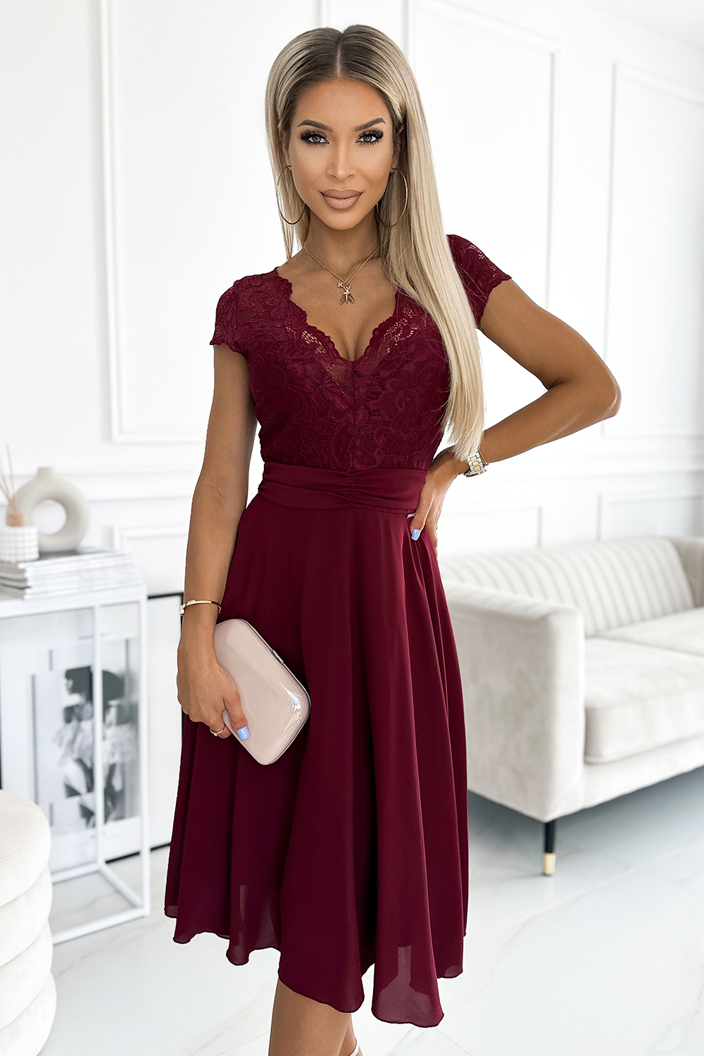 Chiffon dress with lace neckline Numoco