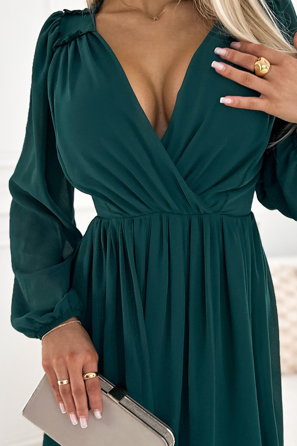 538-2 MILA Chiffon midi dress with long sleeves and neckline - green