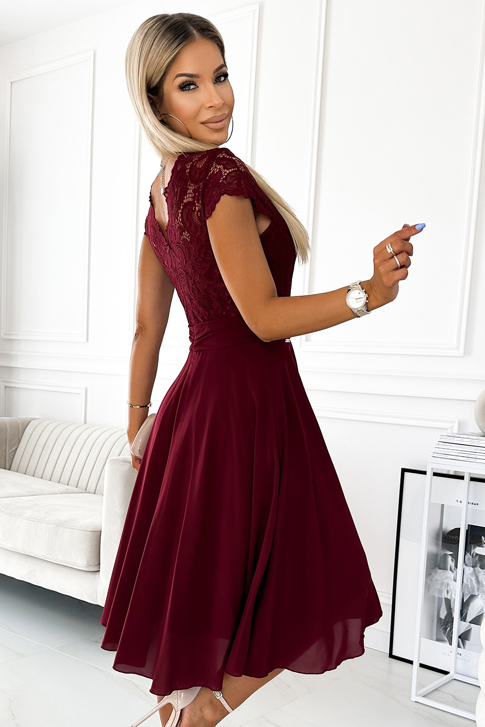 Chiffon dress with lace neckline Numoco