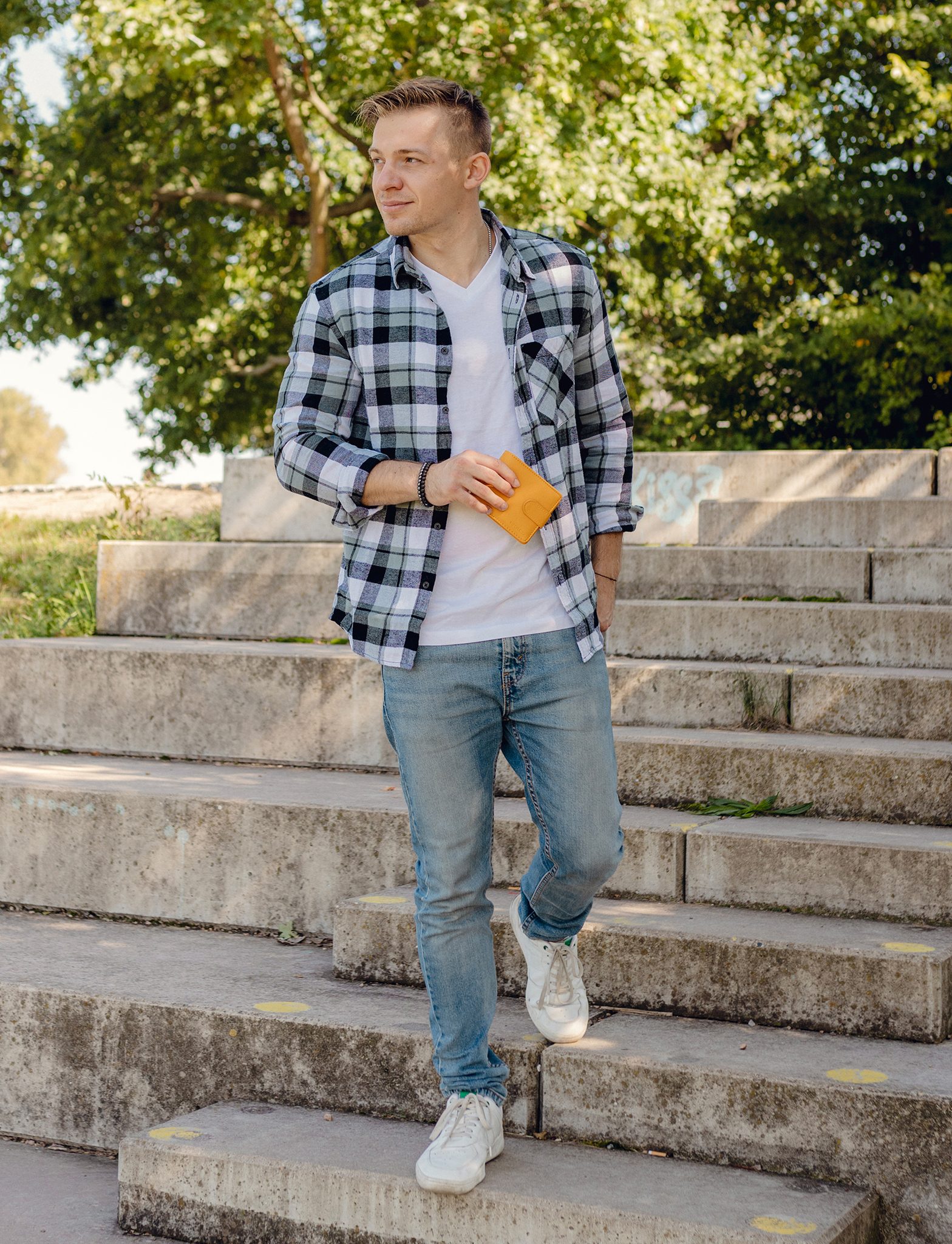 VUCH Aris Mustard Wallet