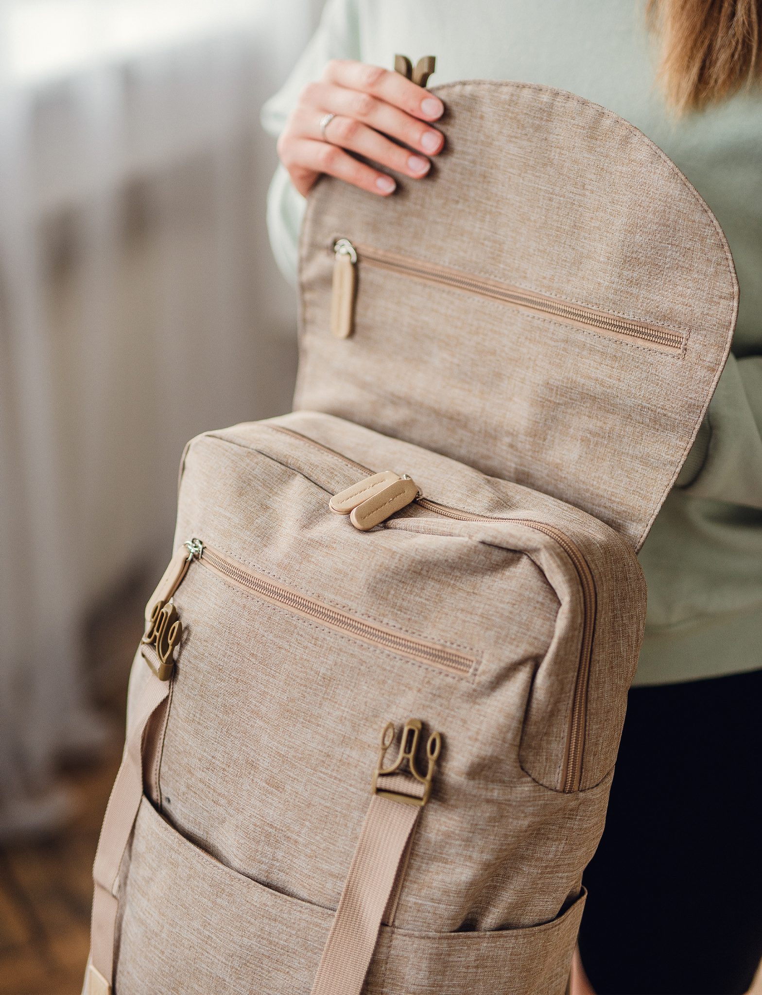 VUCH Corbin Big Beige city backpack