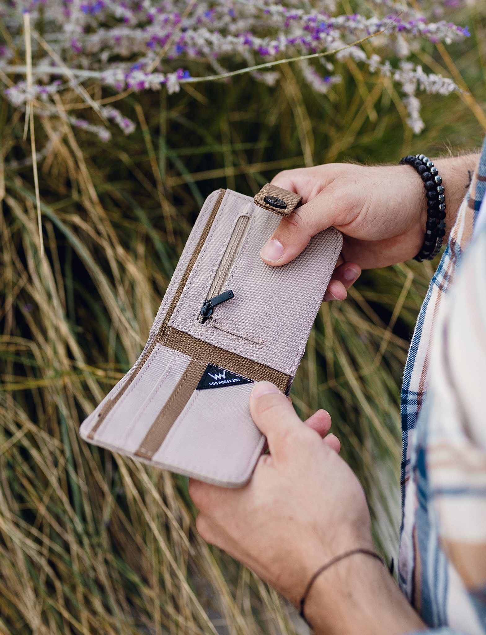 VUCH Neil Dusty Beige Wallet