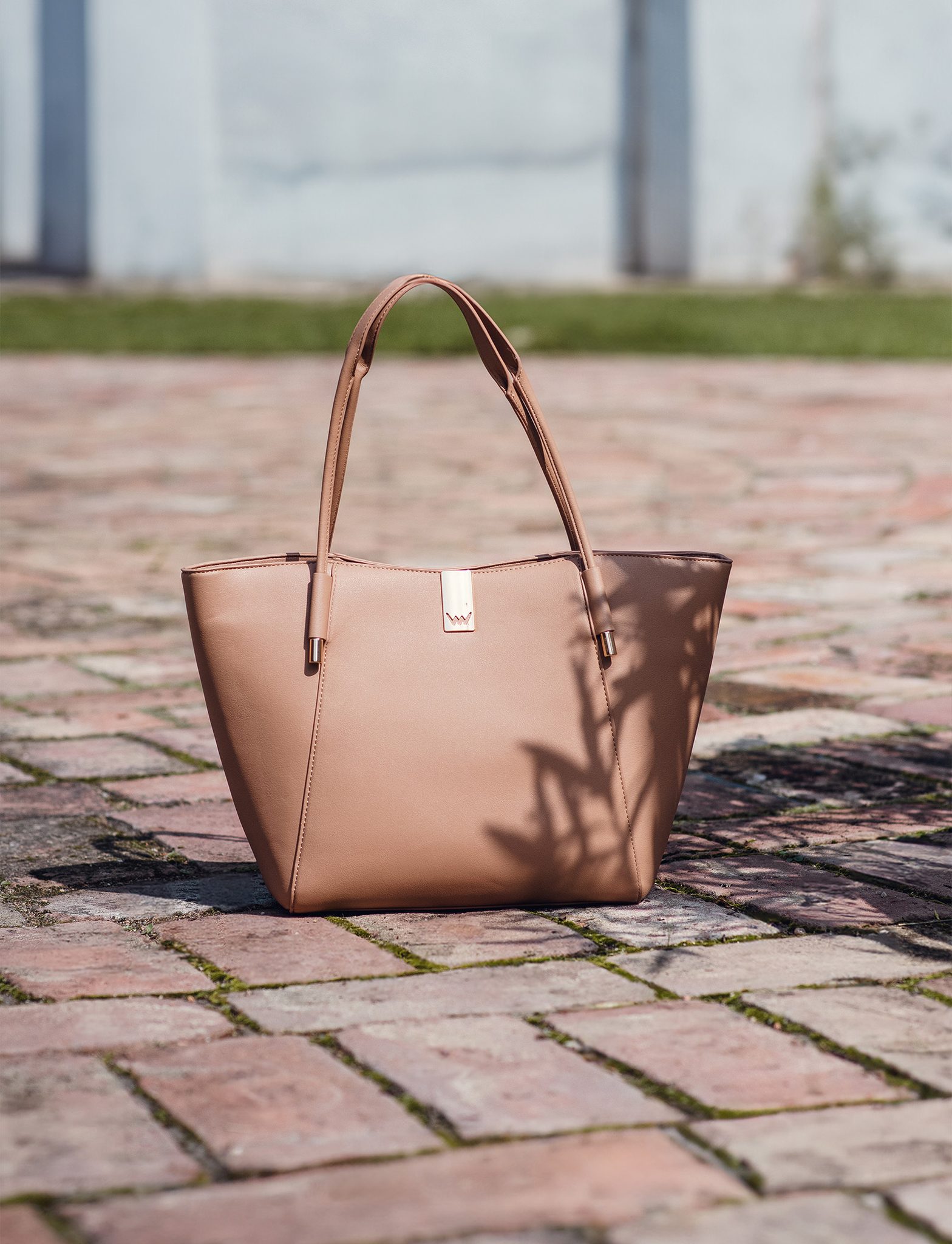 VUCH Laurie Simply Cappucion Handbag