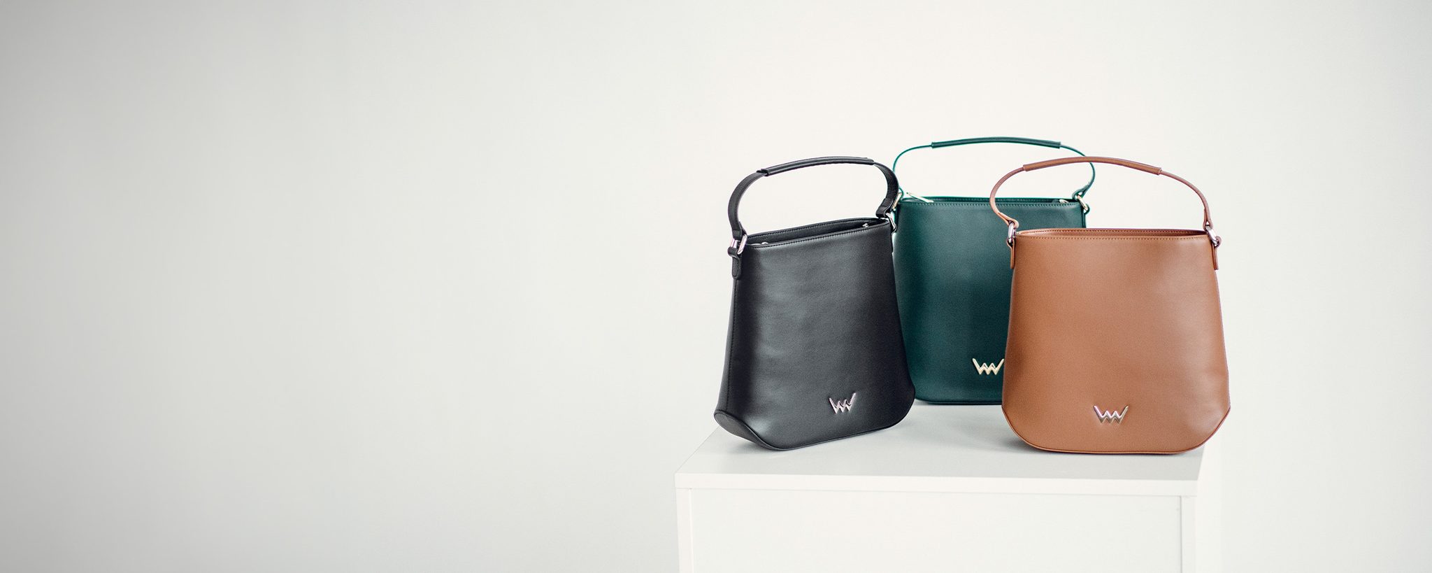 VUCH Anerien Black Handbag