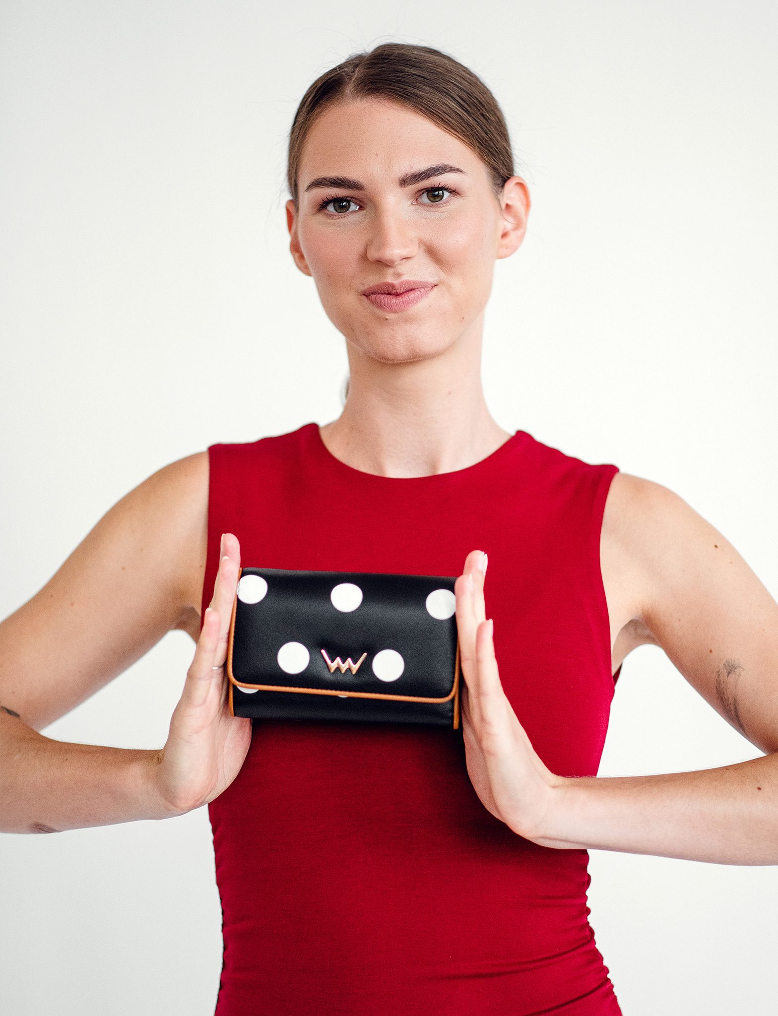 VUCH Claire Black Wallet