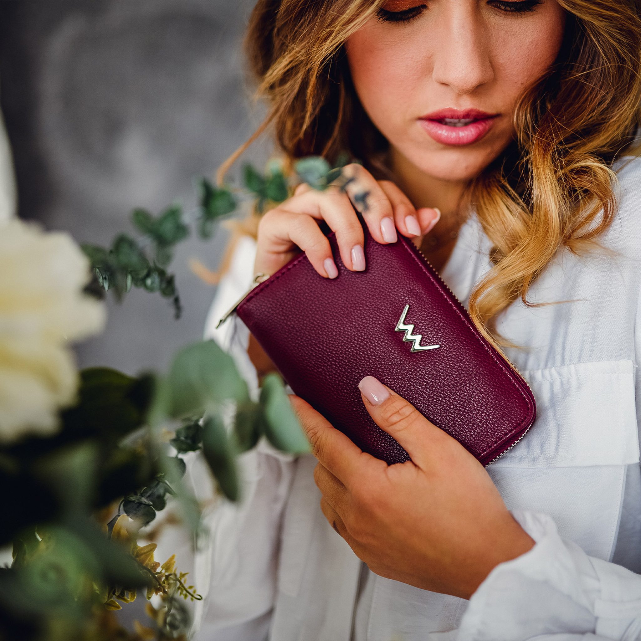 Portofel de damă Magnus Lila