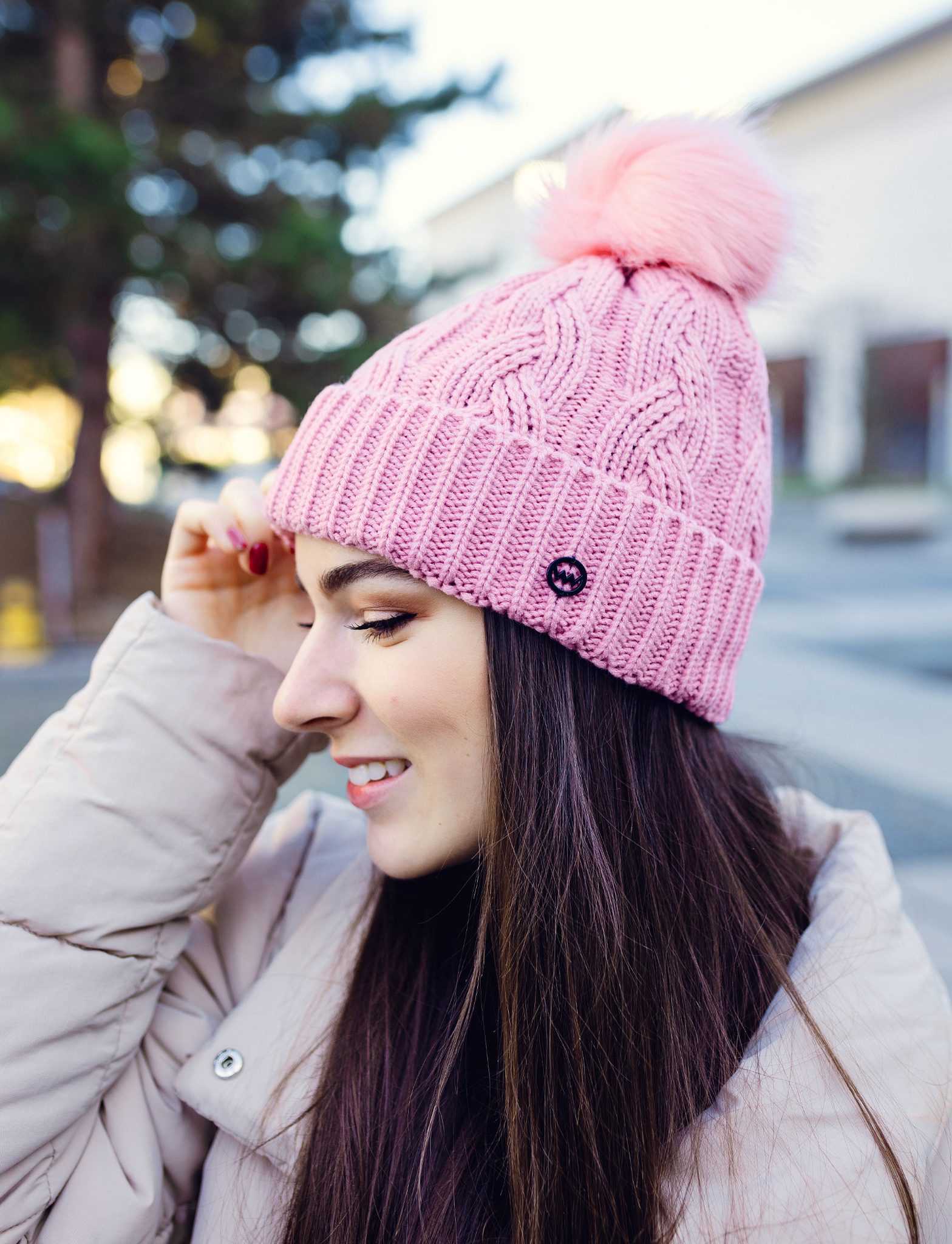 Căciulă tricotată roz Sheron cu pompom