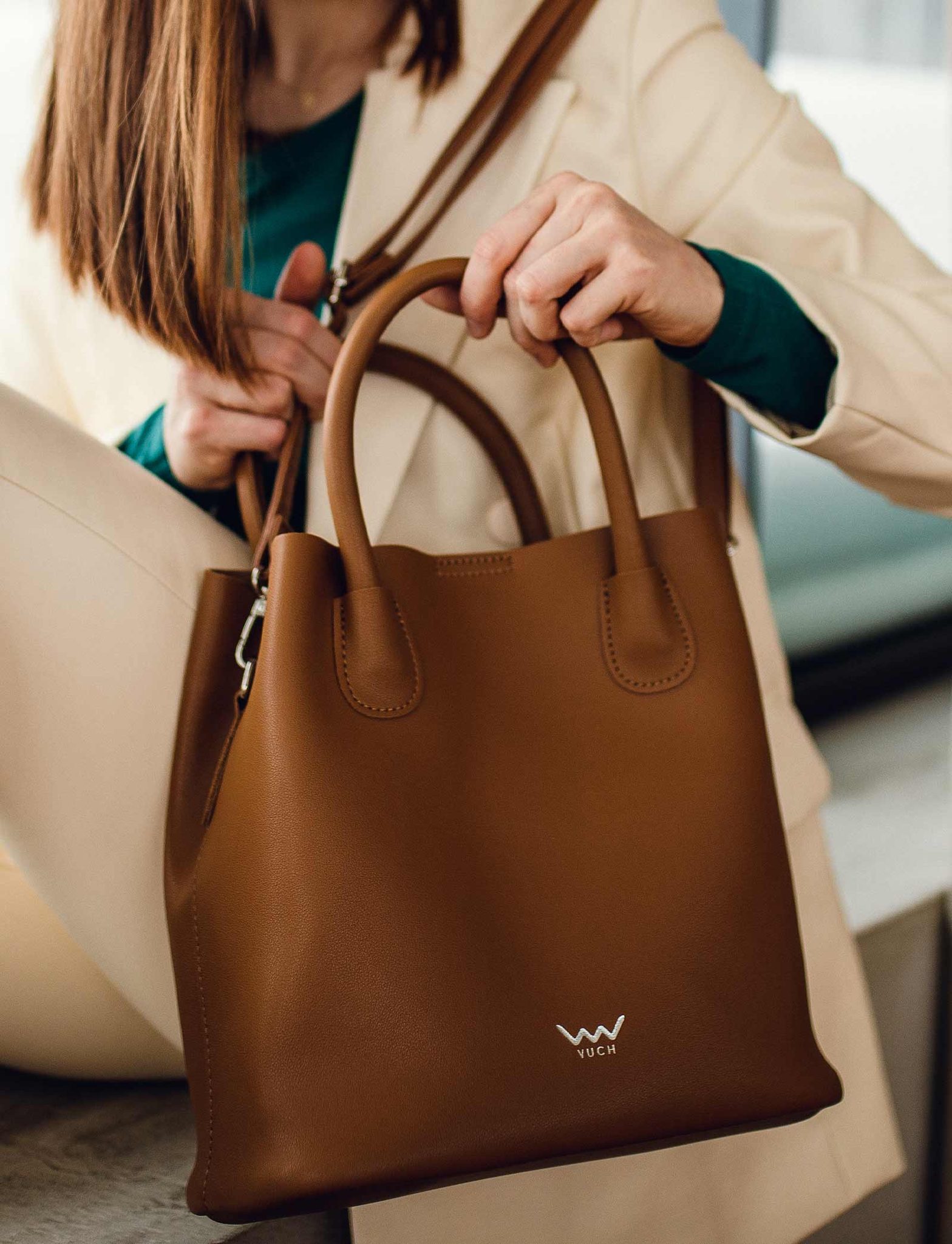 Geantă de mână VUCH