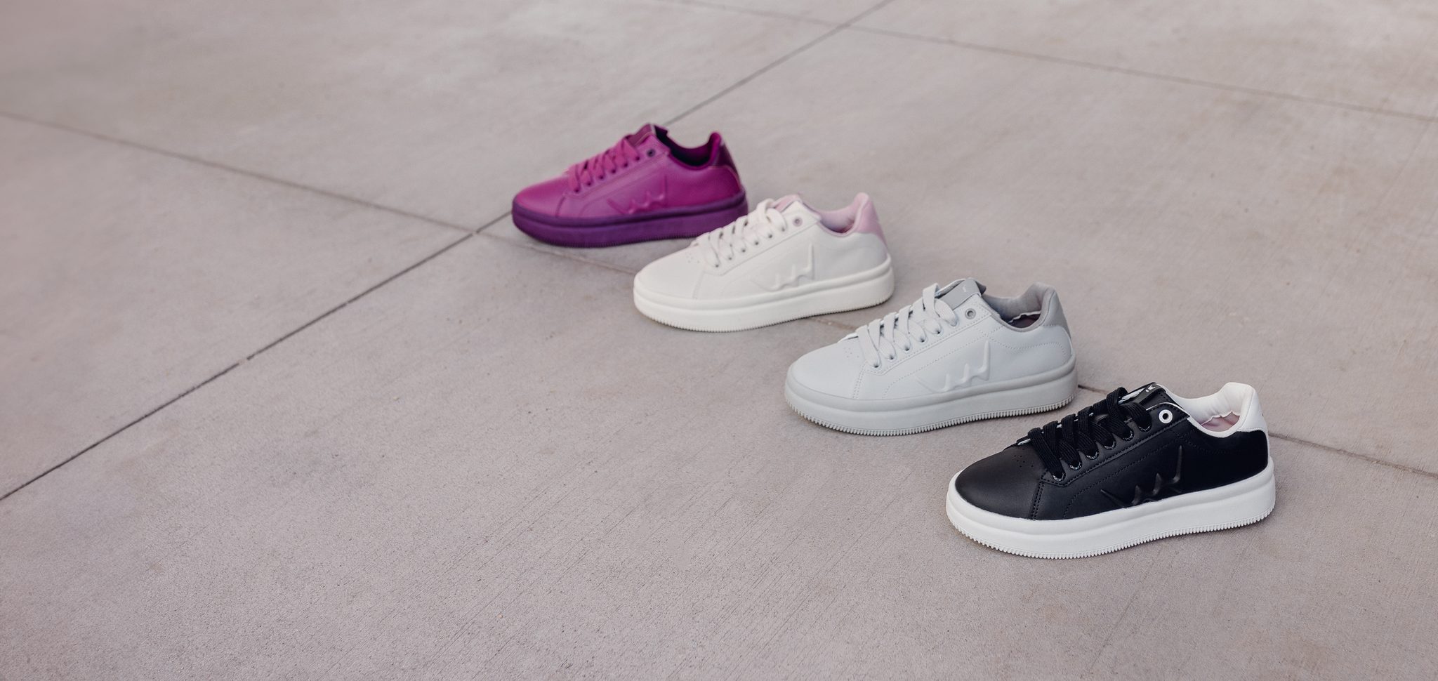 VUCH Lucky Black Sneaker