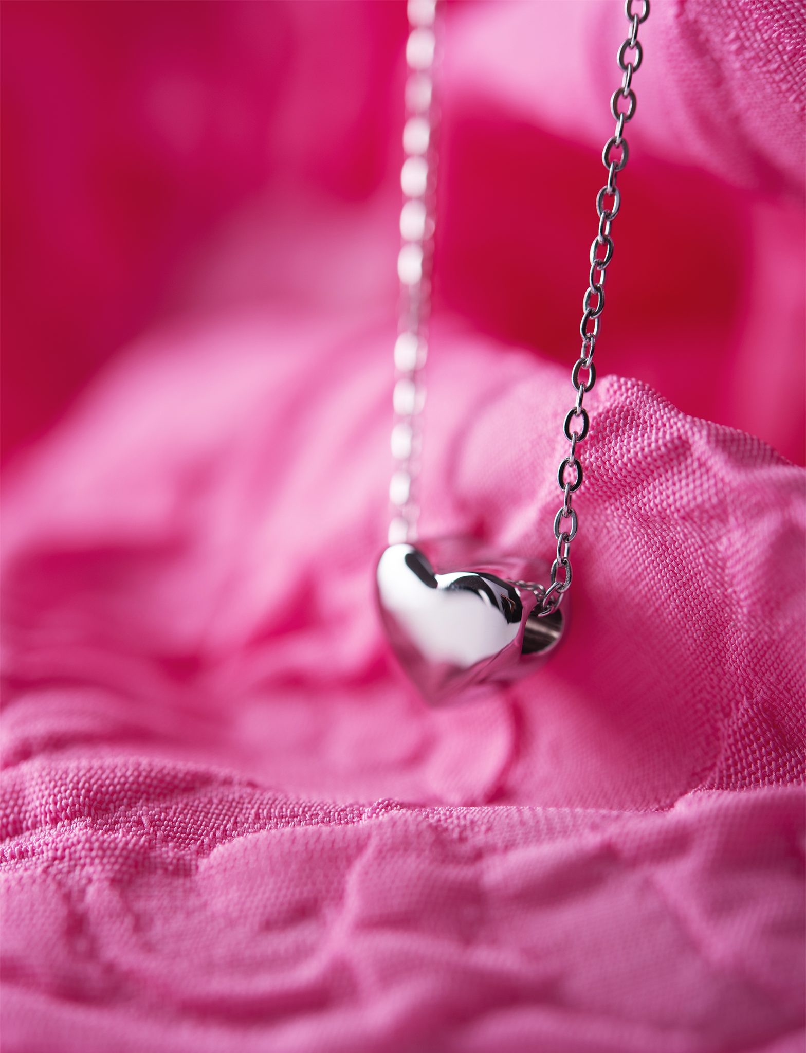 Colier de damă VUCH cu inimă