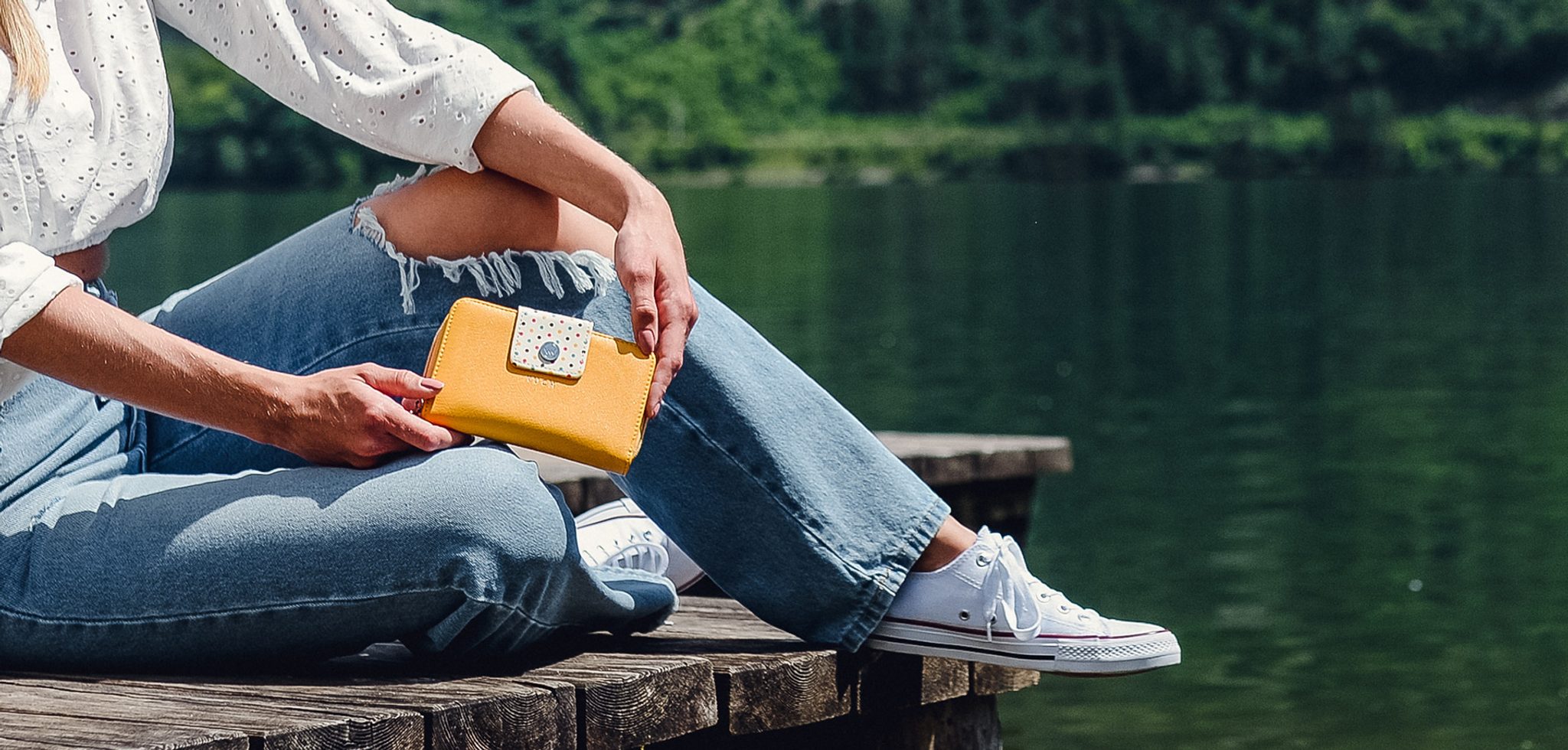 Women&#039;s Wallet VUCH Dots Collection