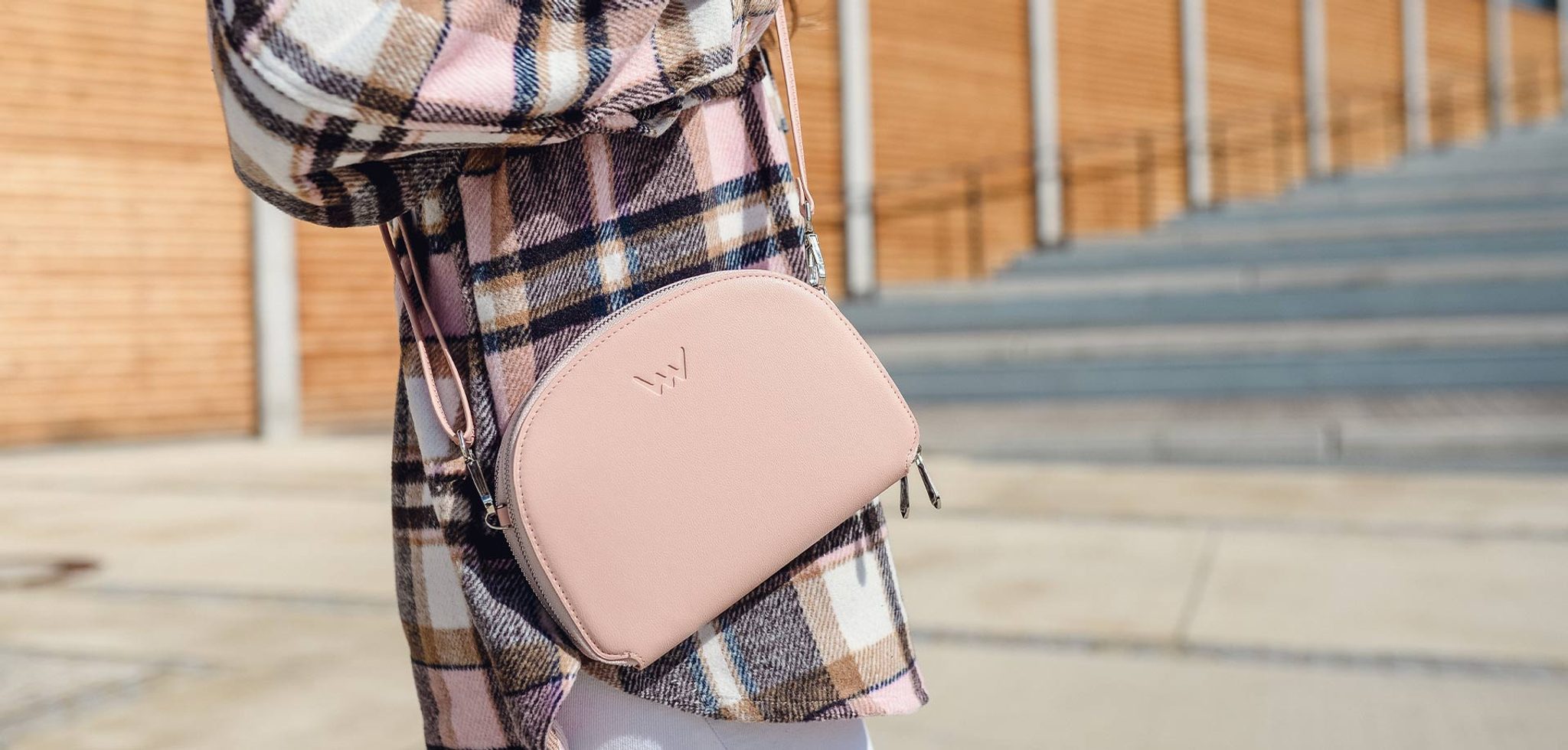 Caira Light Pink