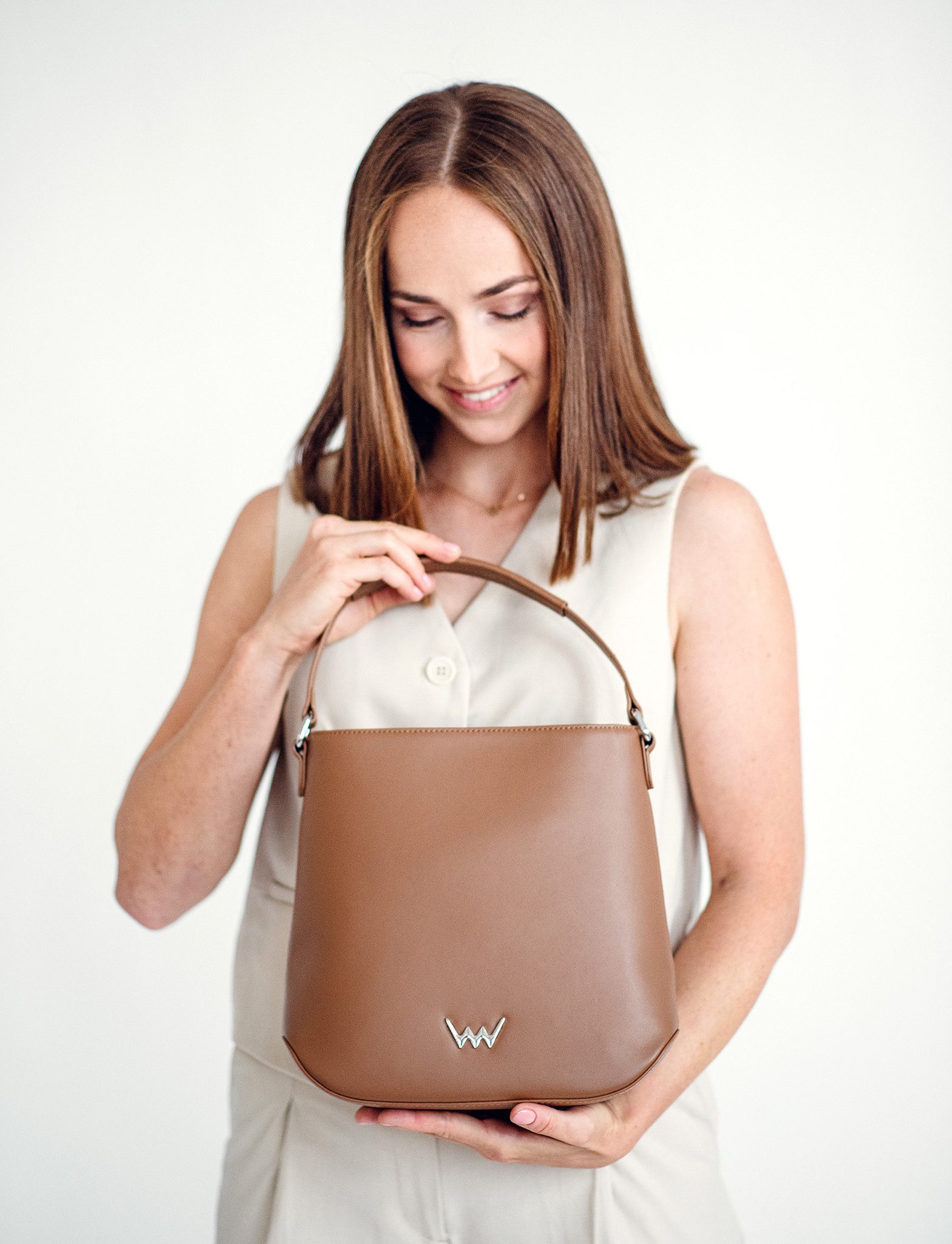 VUCH Anerien Brown Handbag