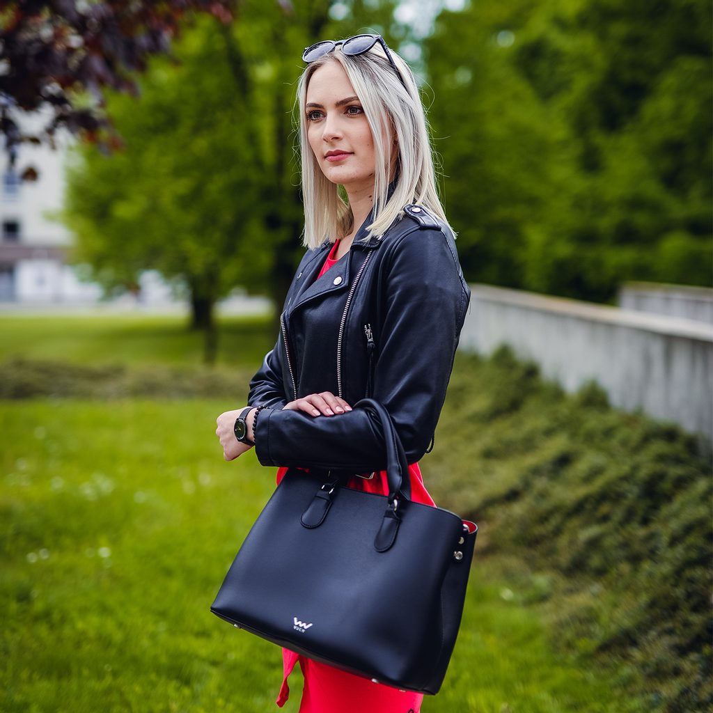 Geaca dama, VUCH Cynthia