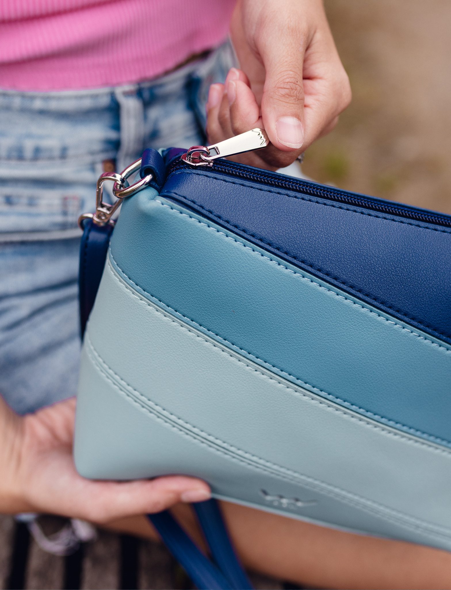 VUCH Coalie Striped Blue Handbag