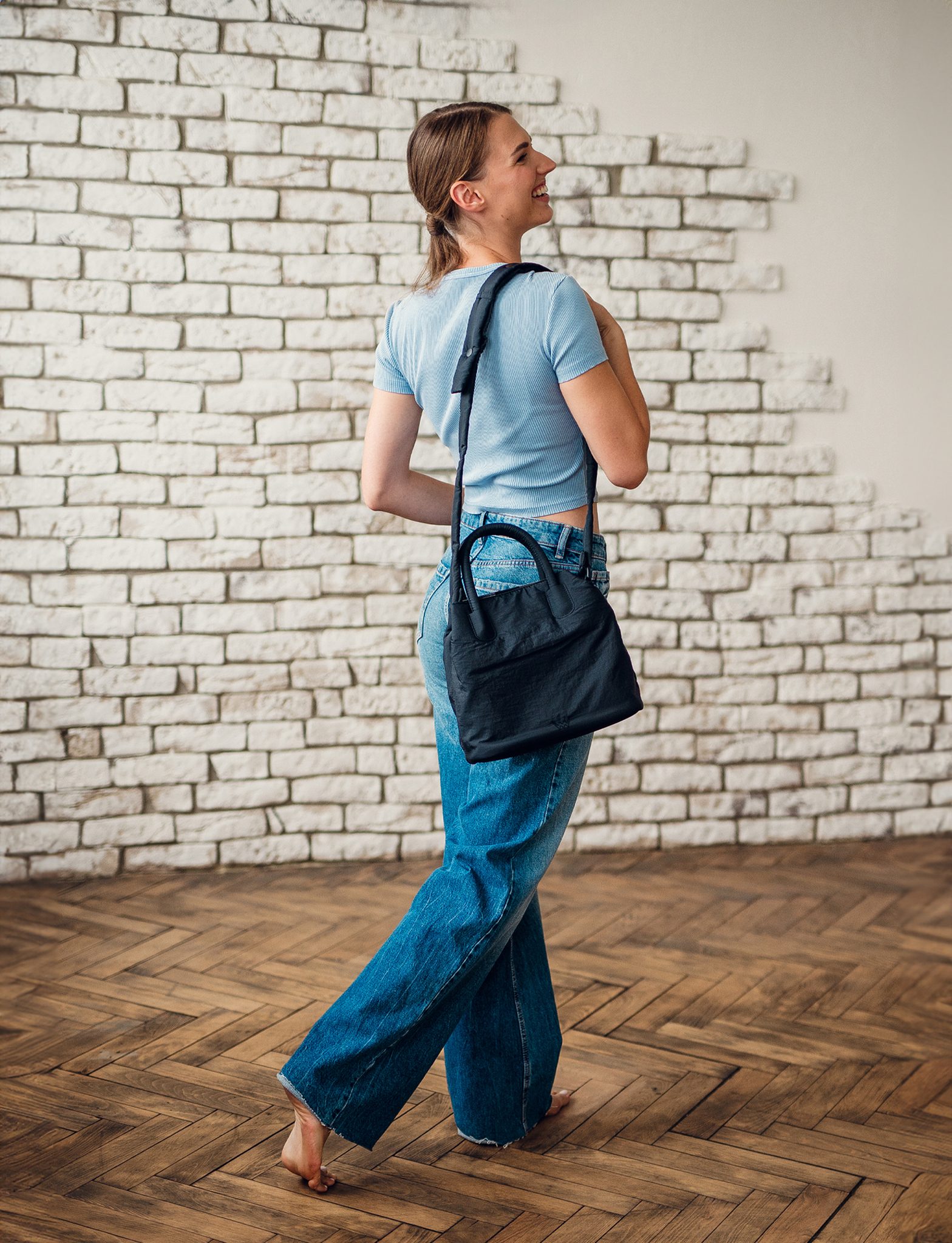 VUCH Gabi Fluffy Black Handbag