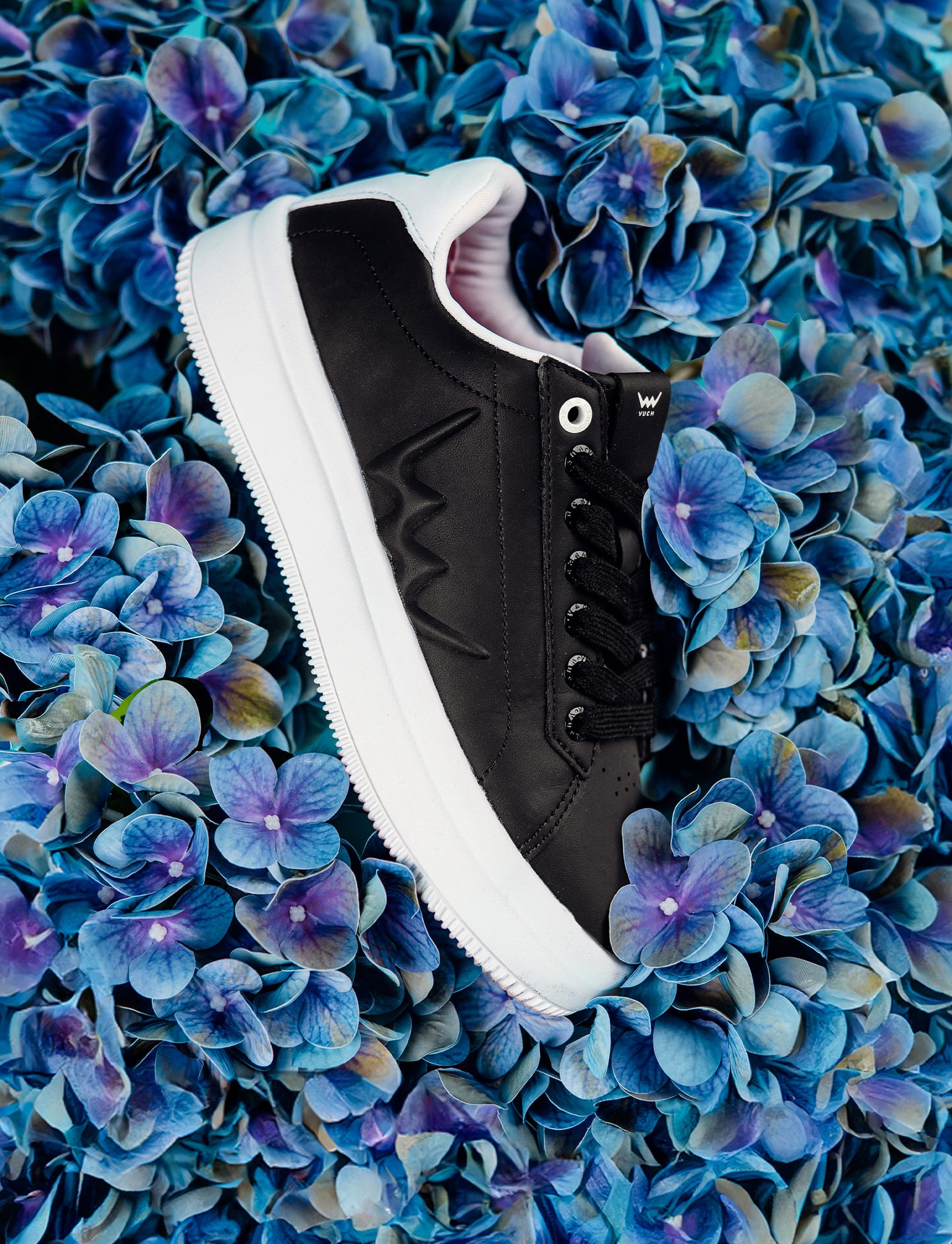 VUCH Lucky Black Sneaker