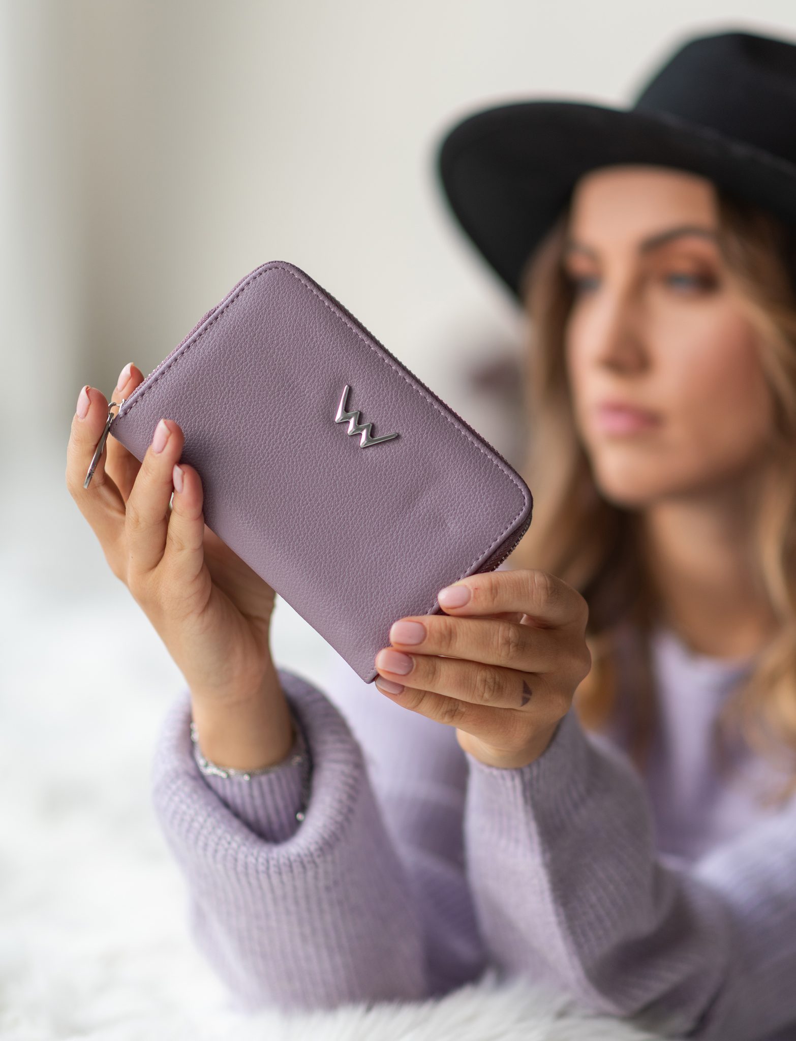 Portofel de damă Magnus Lila