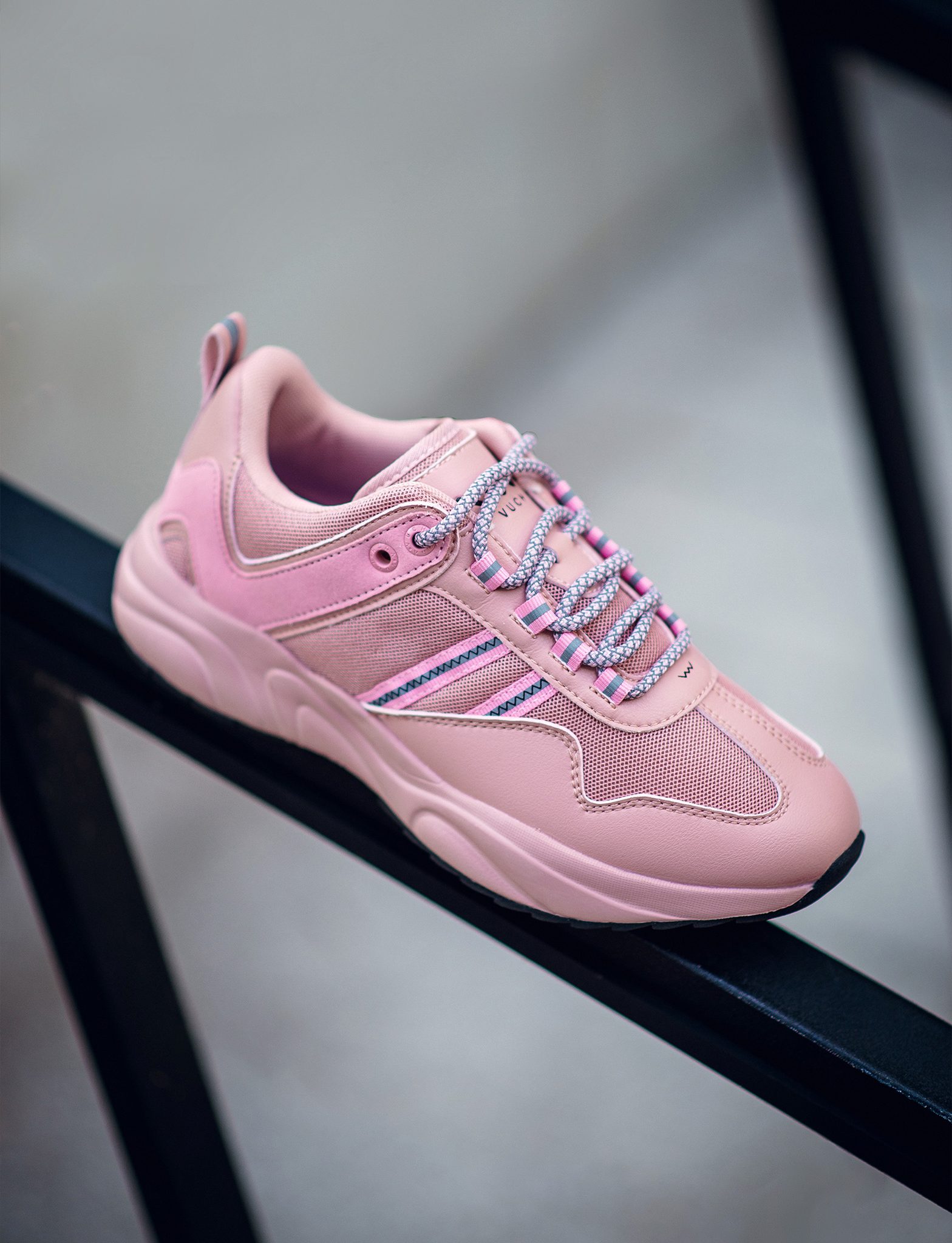 Teniși Wave Maiden pentru femei